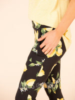 Agnes & Dora™ Pocket Crop Black Lemon