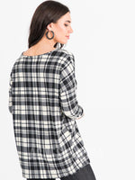 Agnes & Dora™ Urban Pullover V-Neck B&W Plaid