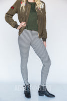 Agnes & Dora™ Leggings Thin Black Lines