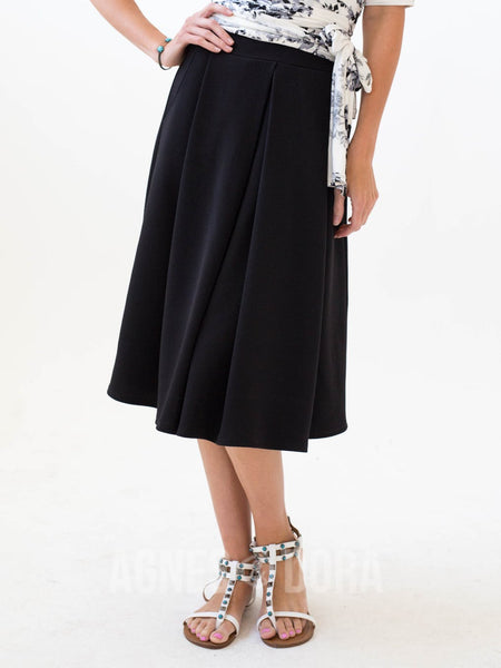 Agnes & Dora™ Pleated Midi Skirt Black