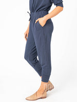 Agnes & Dora™ Essential Crop Heathered Navy