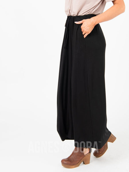 Agnes & Dora™ Country Road Skirt Black