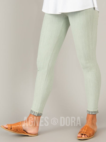 Agnes & Dora™ Knit Jeggings in Bleached Denim (reenforced elastic