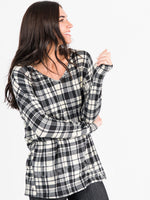 Agnes & Dora™ Urban Pullover V-Neck B&W Plaid