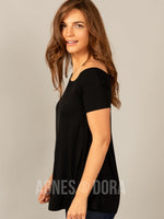 Agnes & Dora™ Off the Shoulder Everyday Tee Black