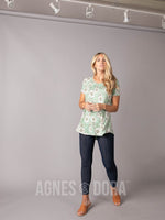 Agnes & Dora™ Everyday Tee V-Neck Mint Floral