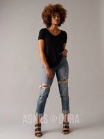 Agnes & Dora™ Everyday Tee V-Neck Black