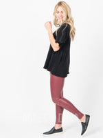 Agnes & Dora™ Leggings Pleather Oxblood