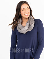 Agnes & Dora™ Everyday Scarf Houndstooth - Tonal Gray