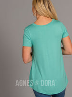 Agnes & Dora™ Everyday Tee V-Neck Mint