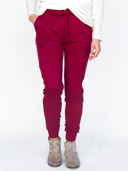 Agnes & Dora™ Jogger Baby Suede, Red Wine