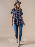 Agnes & Dora™ Love Top Black Medallion