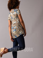 Agnes & Dora™ Everyday Tee Scoop Neck Taupe/Blue Floral