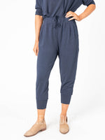 Agnes & Dora™ Essential Crop Heathered Navy